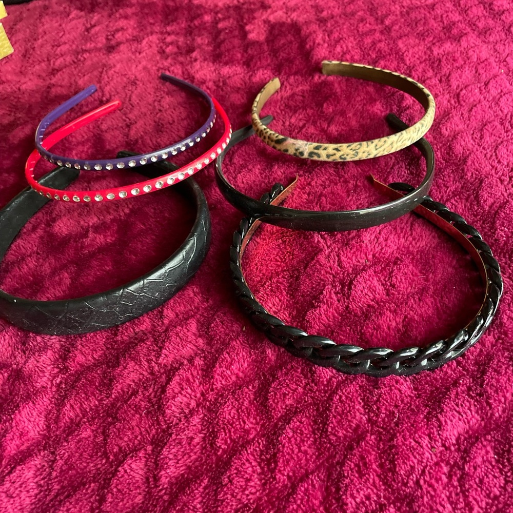 6-headbands 10-rubber hear bands never used